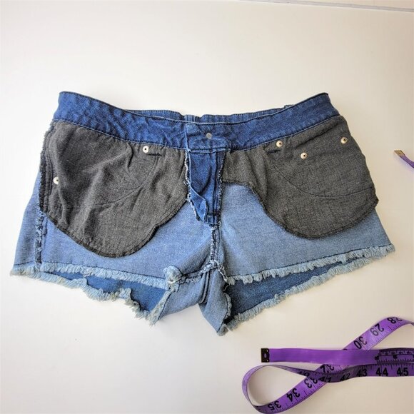 COTTON Stretchy Sexy Denim Shorts Size S or Size M - Picture 12 of 15